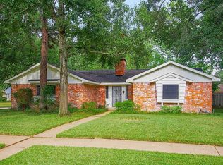 7230 Leaning Oak Dr, Houston, TX 77088