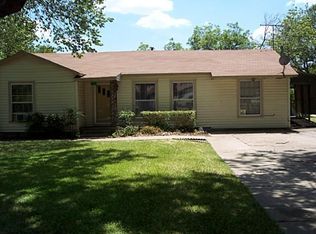 318 E Park Place Dr, Lancaster, TX 75134