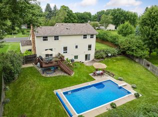 6118 132nd St W, Apple Valley, MN 55124