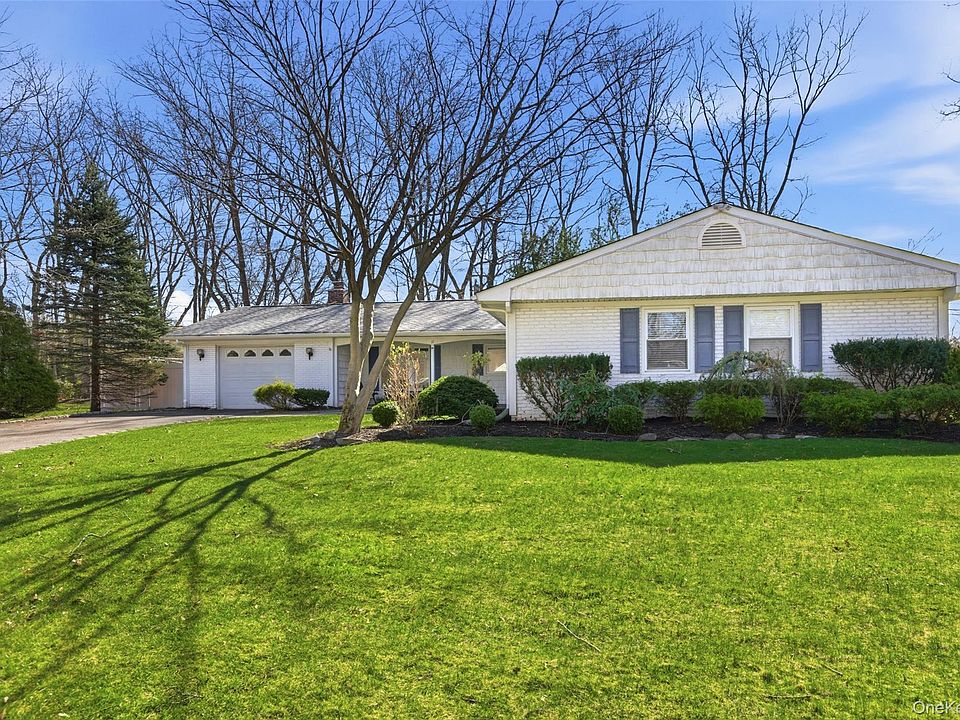 1st image of 11 Shadetree Lane