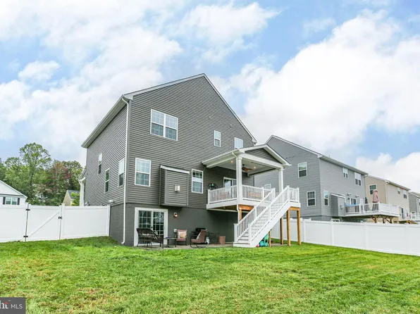 529 Rivers Edge Dr, Fredericksburg, VA 22405