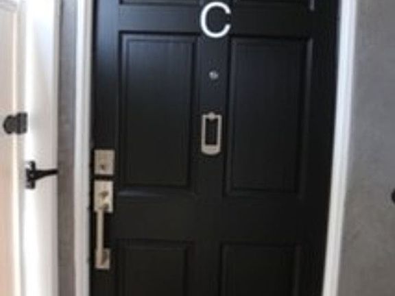 2nd image of 1315 Los Robles Ave #C