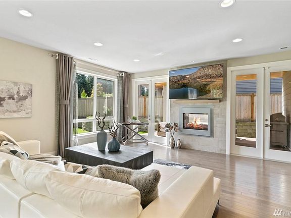 5th image of 12722 NE 69th Dr