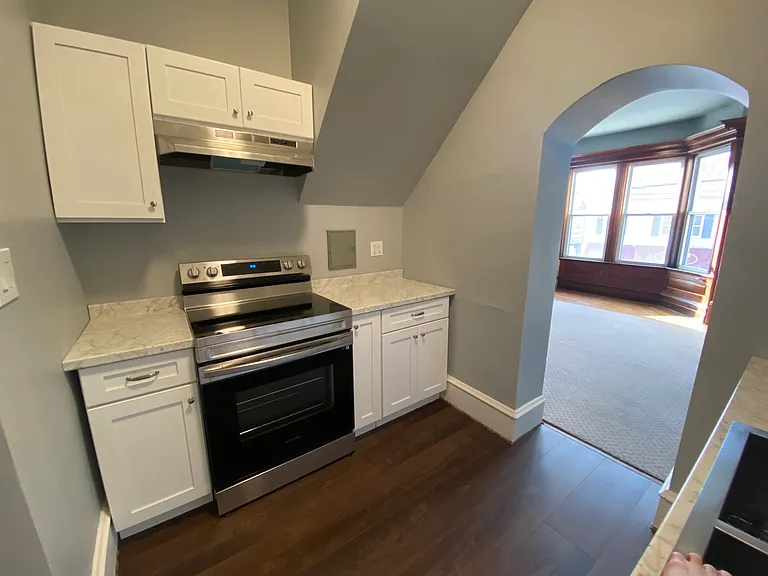 10 E Main St #A — Photo 4