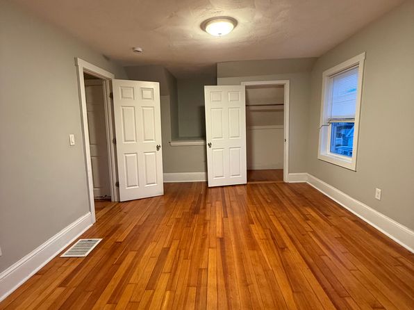 128 Empire St FLOOR 3