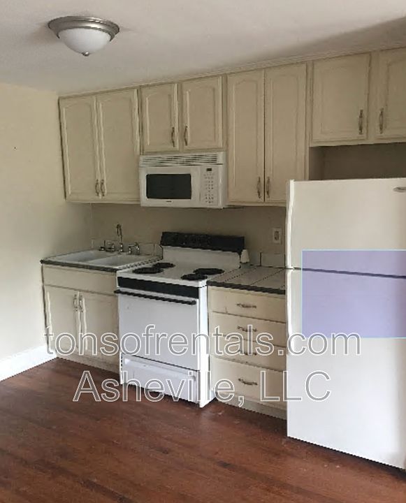1st image of 1A Gables Pl