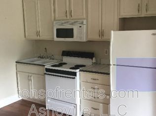 1A Gables Pl, Waynesville, NC 28786