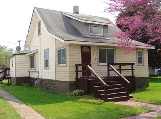 613 E State St, Morocco, IN 47963