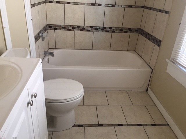 1st image of 1115 Yale Ave #2