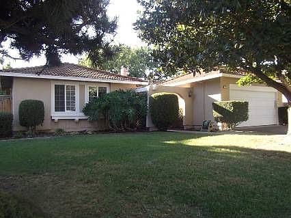 1st image of 2502 Skimmer Ct