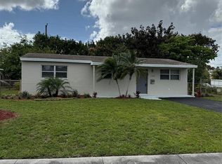 1230 N 70th Way, Hollywood, FL 33024