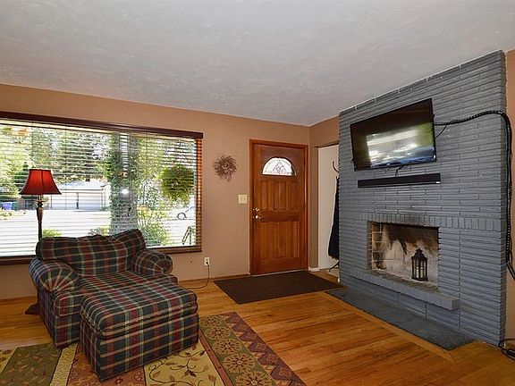 5th image of 7617 N Hughes Dr