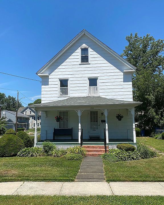 1st image of 1536 Westfield St