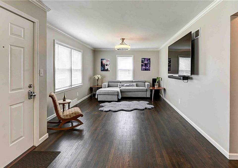 7722 W 66th Ter, Overland Park, KS 66202 | Zillow