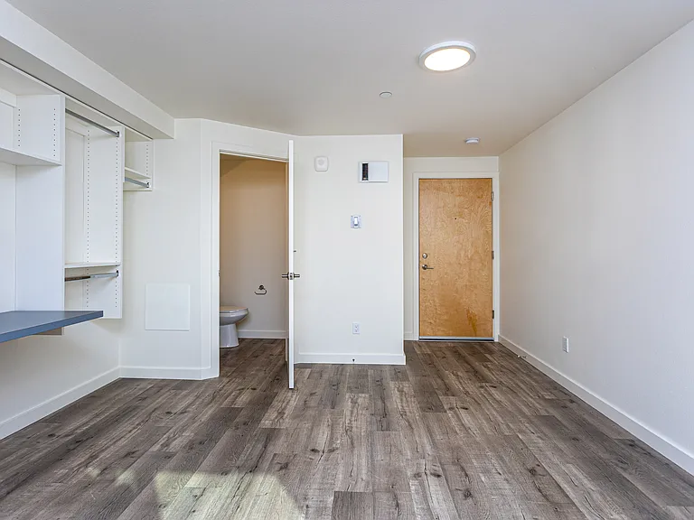U20 Apartments — Photo 10