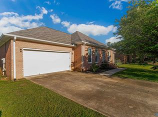 113 Gerald Dr, Hazel Green, AL 35750