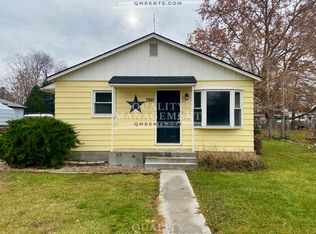 2002 Willow St, Caldwell, ID 83605