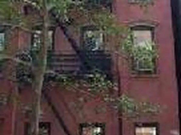 148 West 16th Street image 1 of 5