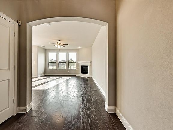 4th image of 6421 Hermosa Dr