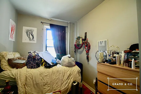 Rented by Grand & Co. | media 8