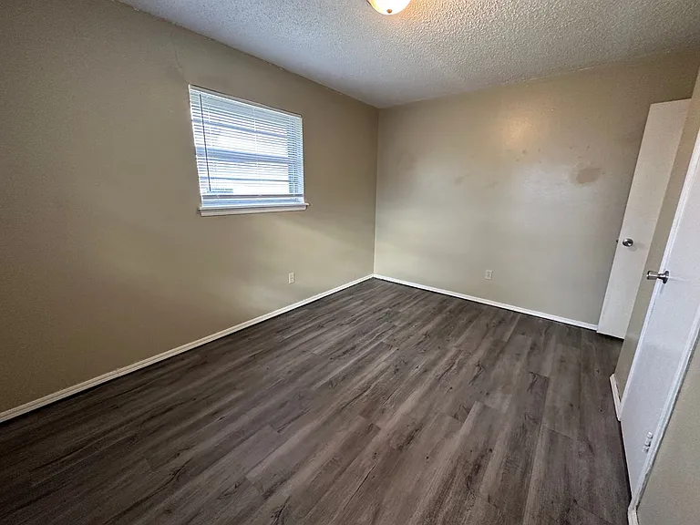 621 Lotus Ave — Photo 26