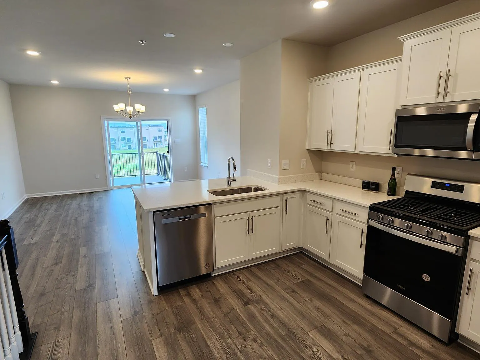 429 Union St — Photo 4