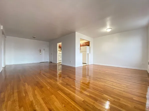 6311 Queens Blvd APT G22, Flushing, NY 11377