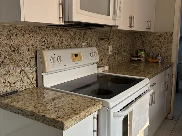 1445 NE 174th St, North Miami Beach, FL 33162
