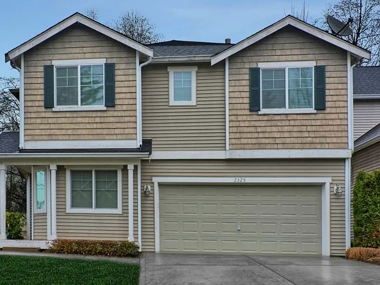 2325 194th St SE — Photo 1
