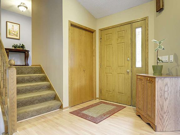 4th image of 816 Bryant Ln