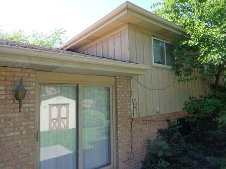 5th image of 20601 Bensley Ave