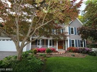 7913 Oak Hollow Ln, Fairfax Station, VA 22039
