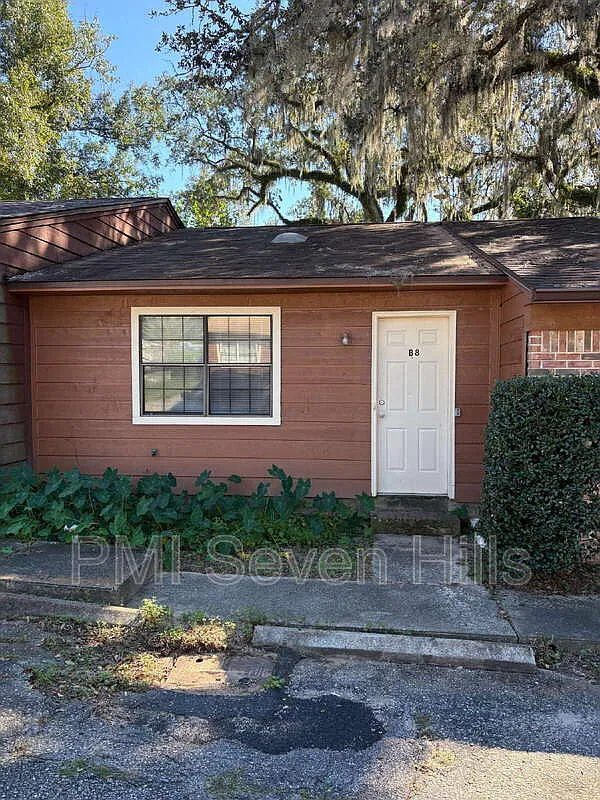 1539 Paul Russell Rd — Photo 1