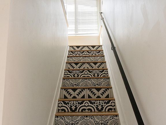 Stairs leading to apartment