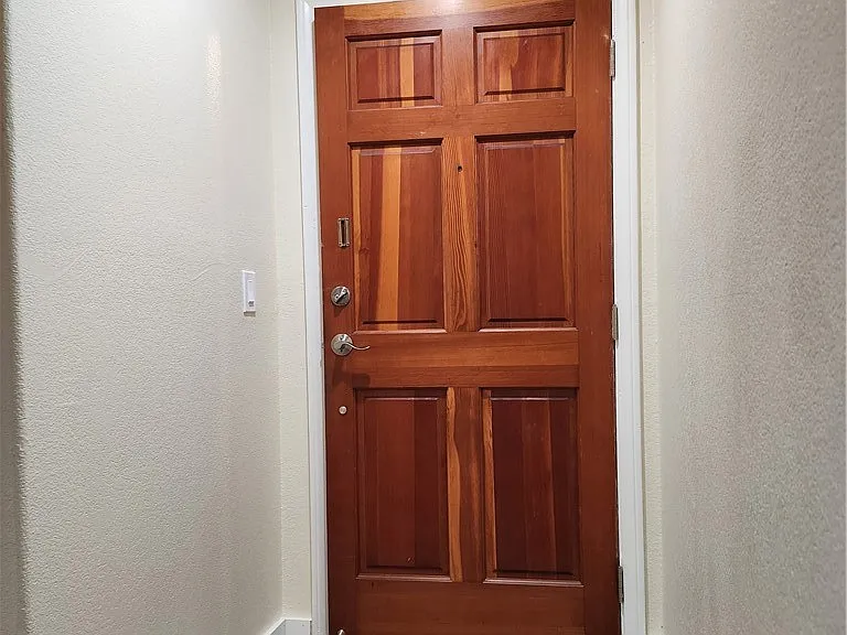 1131 E Doran St #105 — Photo 18