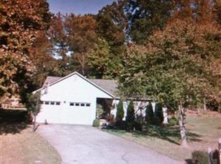 9205 Aylesbury Ln, Mint Hill, NC 28227