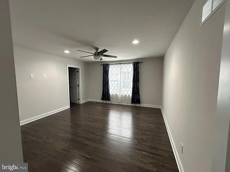 512 Lewis St — Photo 51