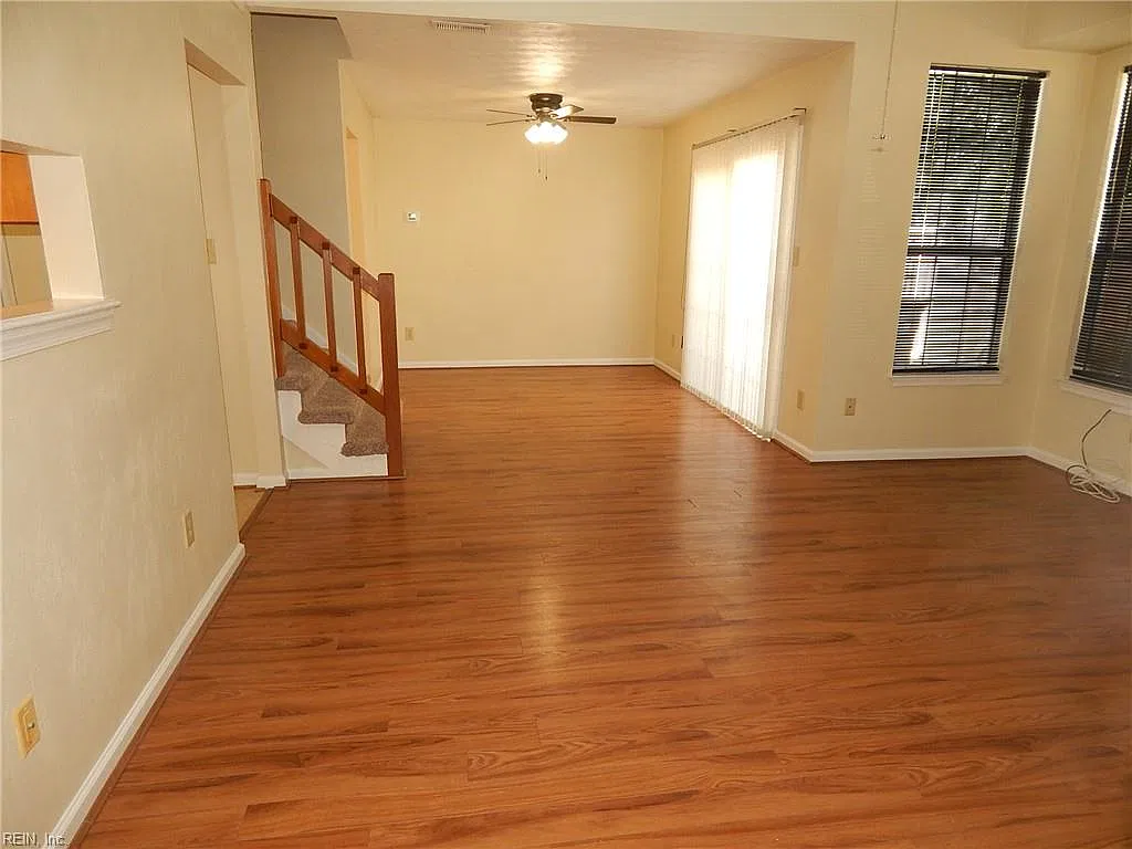 2 bed, 2.0 bath, 1466 sqft, $2,300 — Photo 2