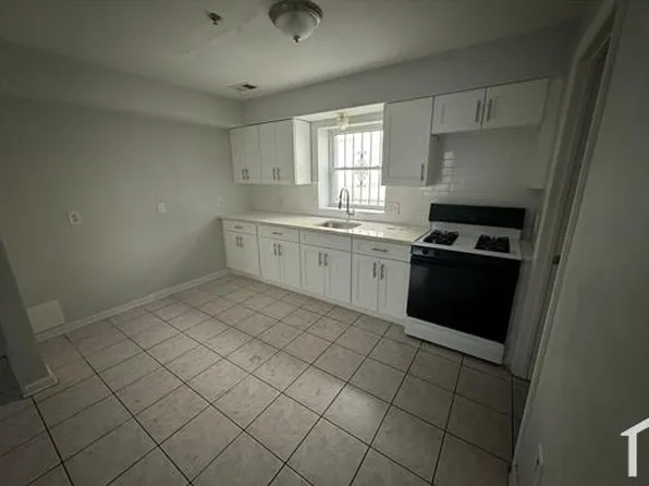 38 Wainwright St #40, Newark, NJ 07112