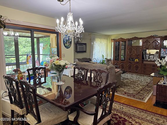 2nd image of 147 Amberly Drive #G