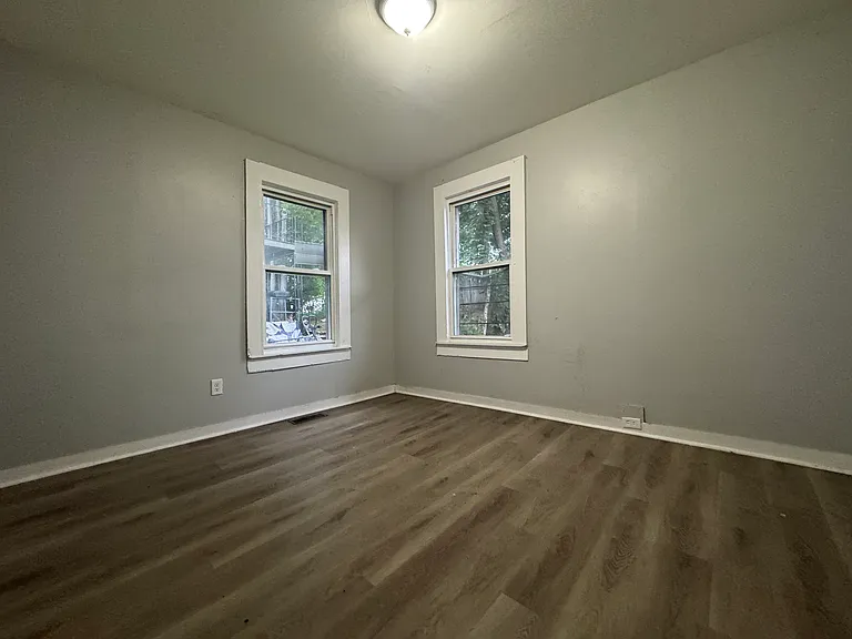 40 Dikeman St #1 — Photo 4