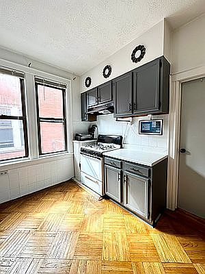 3rd image of 22-60 27th St #3B
