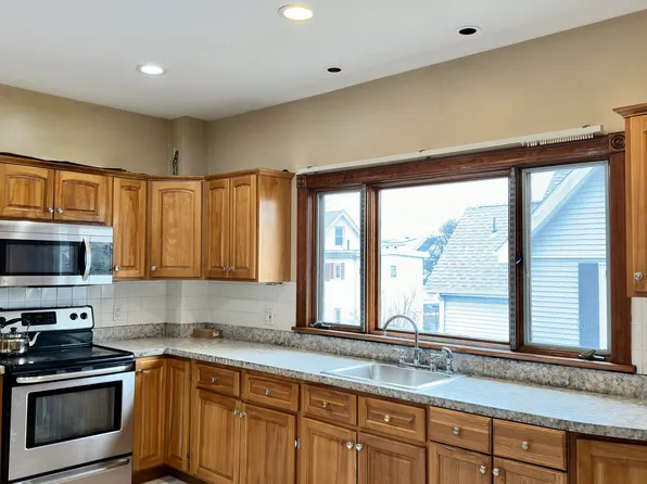 422 Charles St Floor 2, Malden, MA 02148