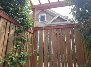 7320 24th Ave NW, Seattle, WA 98117