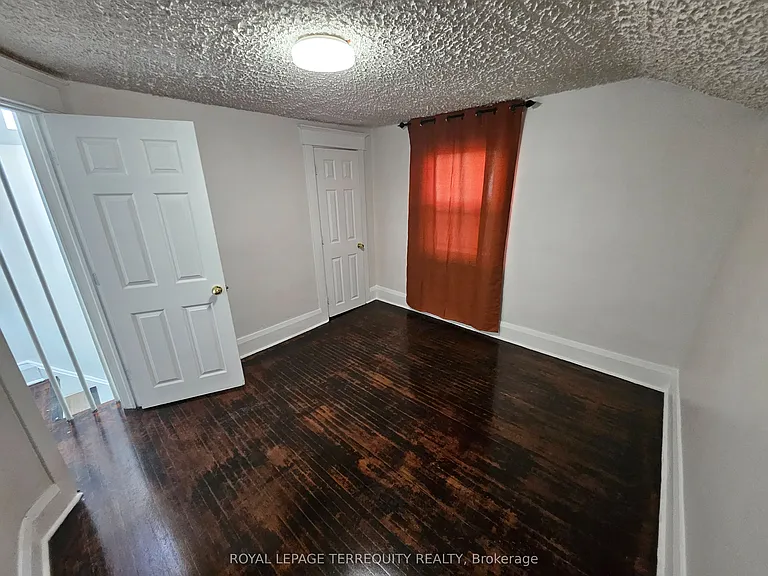 14 Hollis St — Photo 31