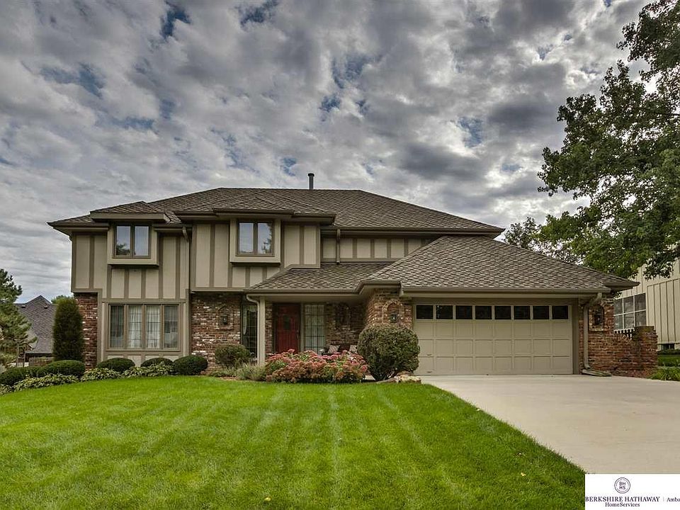 1st image of 16311 Westfield Cir