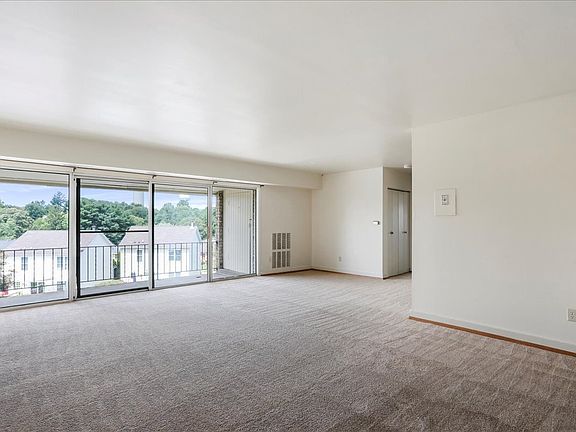 2nd image of 620 6th Ave #11261970