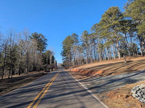 5th image of 300 Ware Rd