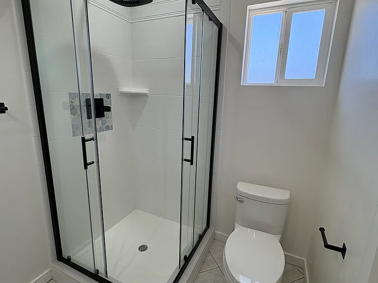 REMODELED MASTER BATH PIC 2