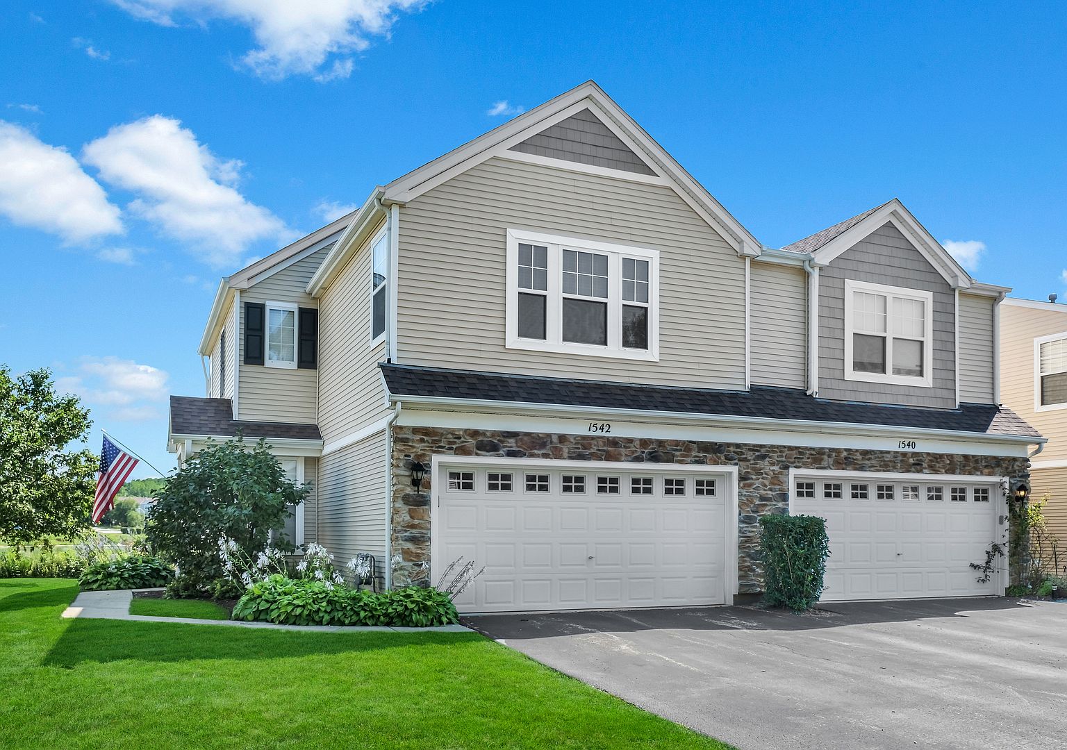 1542 Glacier Trl, Carpentersville, IL 60110 Zillow